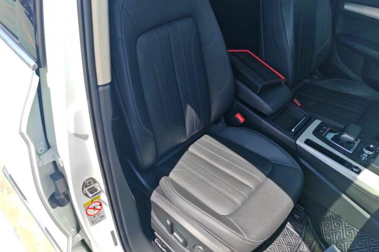 Used Audi Q5L 2020 Updated 40 TFSI Prestige Fashion Edition Right Front Seat