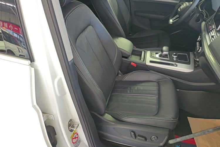 Used Audi Q5L 2020 Updated 40 TFSI Prestige Fashion Edition Right Front Seat