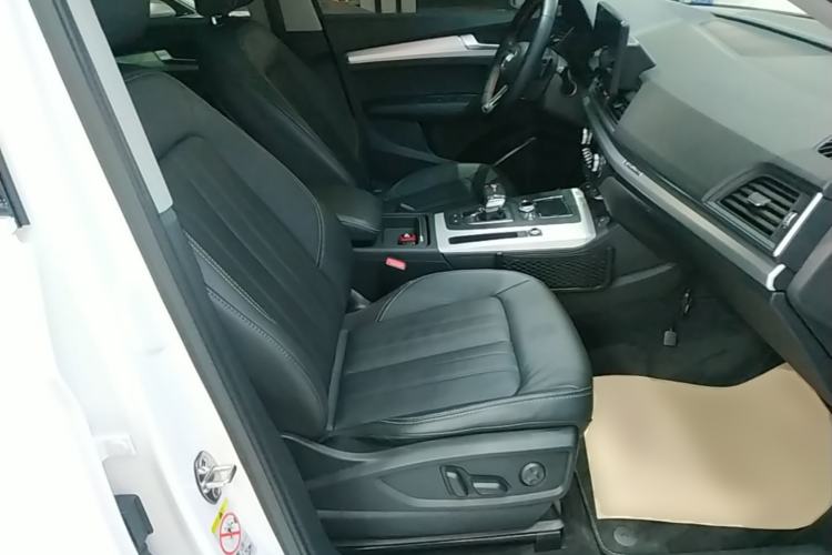Used Audi Q5L 2020 Updated 40 TFSI Prestige Fashion Edition Right Front Seat