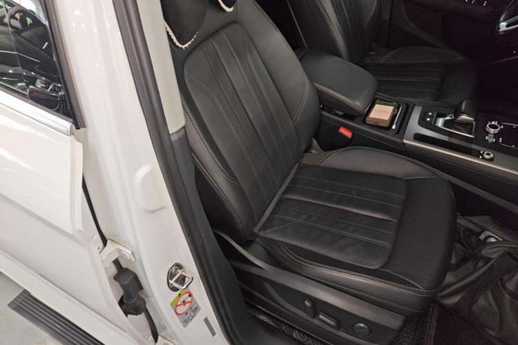 Used Audi Q5L 2020 45 TFSI Prestige Fashion Model Right Front Seat