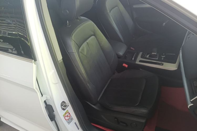 Used Audi Q5L 2020 Updated 40 TFSI Prestige Fashion Edition Right Front Seat