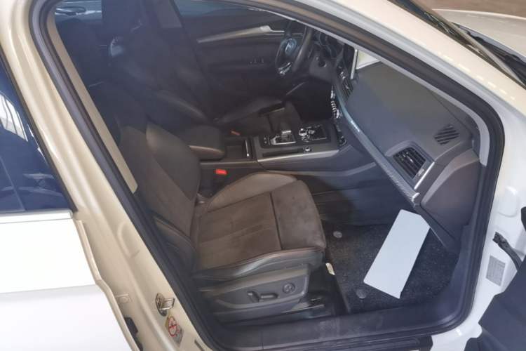 Used Audi Q5L 2020 45 TFSI Prestige Sport Edition Right Front Seat