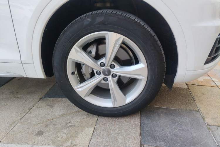 Used Audi Q5L 2020 40 TFSI Prestige Edition Right Front Wheel Hub
