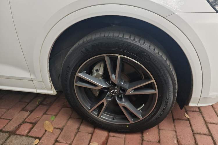 Used Audi Q5L 2020 40 TFSI Prestige Fashion Edition Right Front Wheel Hub