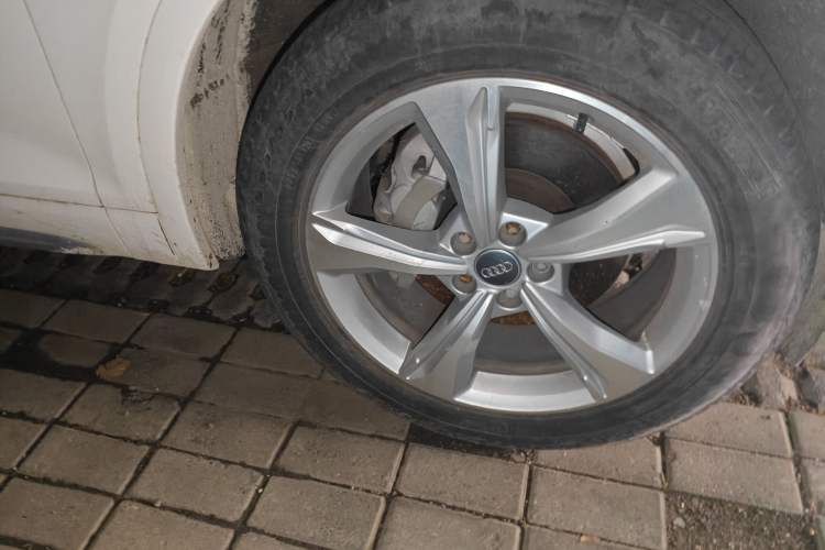 Used Audi Q5L 2020 Revised 40 TFSI Prestige Edition Right Front Wheel Hub