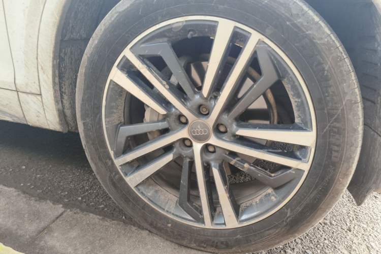Used Audi Q5L 2020 Revised 40 TFSI Prestige Edition Right Front Wheel Hub