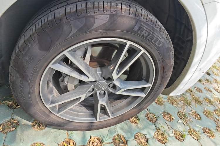 Used Audi Q5L 2020 45 TFSI Prestige Fashion Model Right Front Wheel Hub