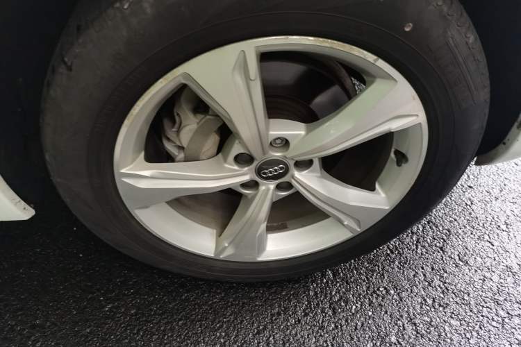 Used Audi Q5L 2020 Revised 40 TFSI Prestige Edition Right Front Wheel Hub