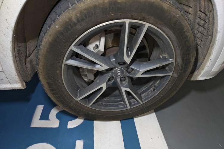 Used Audi Q5L 2020 40 TFSI Prestige Fashion Edition Right Front Wheel Hub