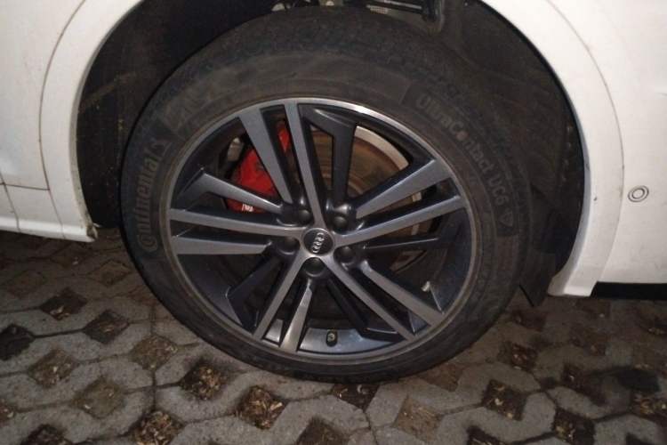 Used Audi Q5L 2020 45 TFSI Prestige Sport Edition Right Front Wheel Hub