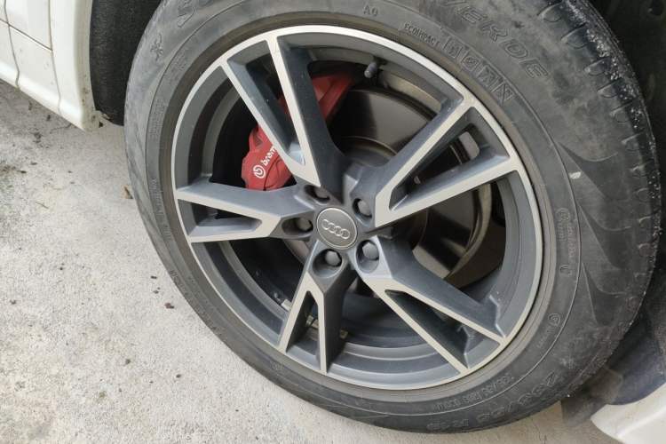 Used Audi Q5L 2020 45 TFSI Prestige Fashion Model Right Front Wheel Hub