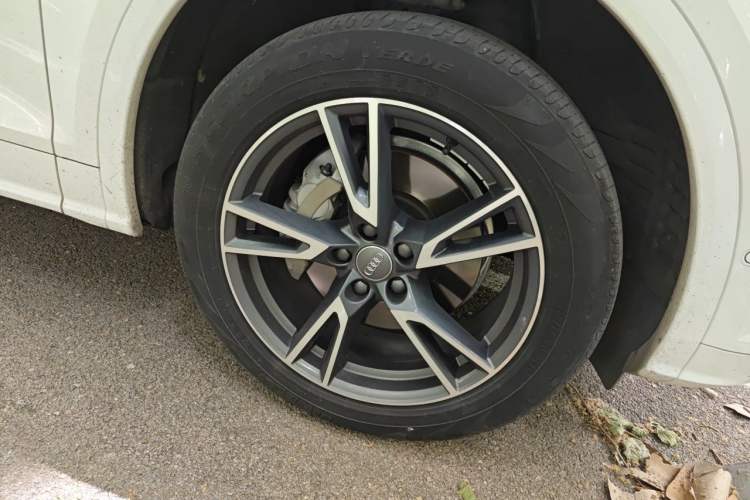 Used Audi Q5L 2020 45 TFSI Prestige Fashion Model Right Front Wheel Hub