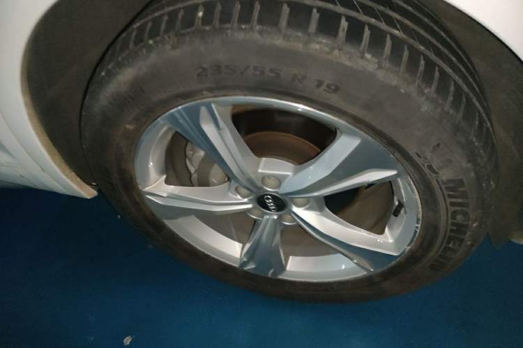 Used Audi Q5L 2020 40 TFSI Prestige Edition Right Front Wheel Hub