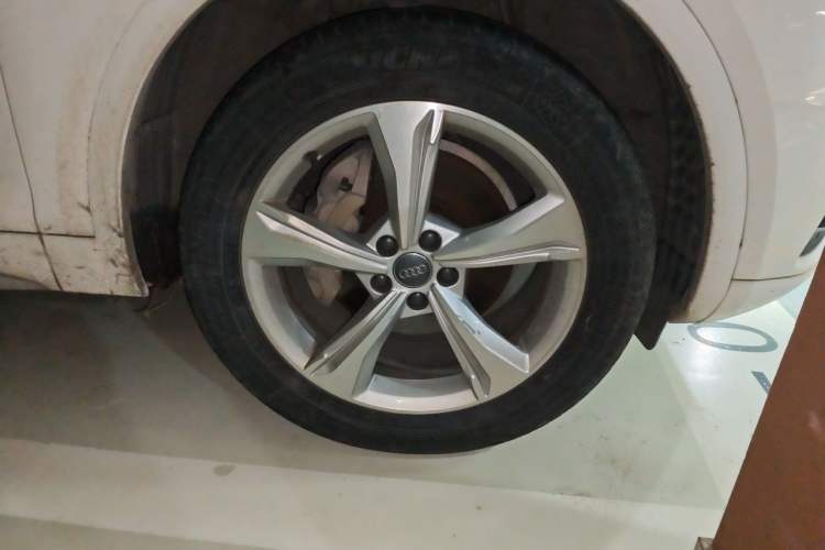 Used Audi Q5L 2020 40 TFSI Prestige Edition Right Front Wheel Hub