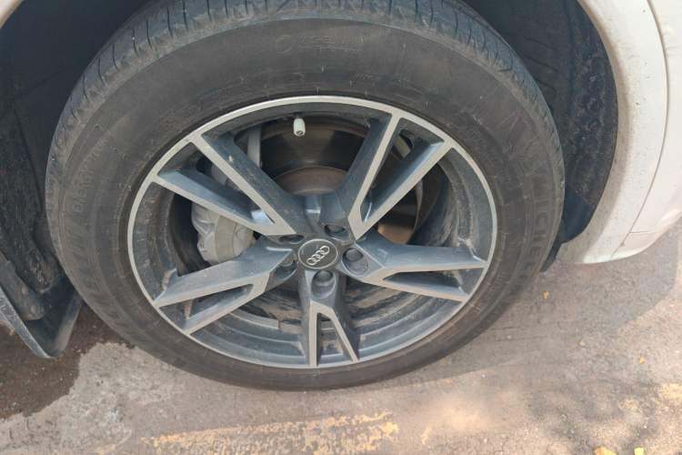 Used Audi Q5L 2020 40 TFSI Prestige Edition Right Front Wheel Hub