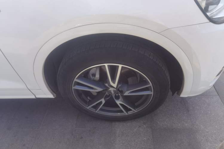 Used Audi Q5L 2020 40 TFSI Prestige Fashion Edition Right Front Wheel Hub