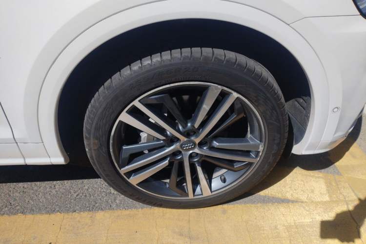 Used Audi Q5L 2020 45 TFSI Prestige Fashion Model Right Front Wheel Hub