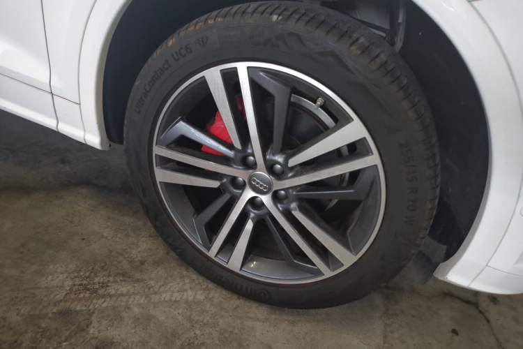 Used Audi Q5L 2020 45 TFSI Prestige Sport Edition Right Front Wheel Hub