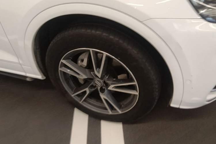 Used Audi Q5L 2020 45 TFSI Prestige Fashion Model Right Front Wheel Hub