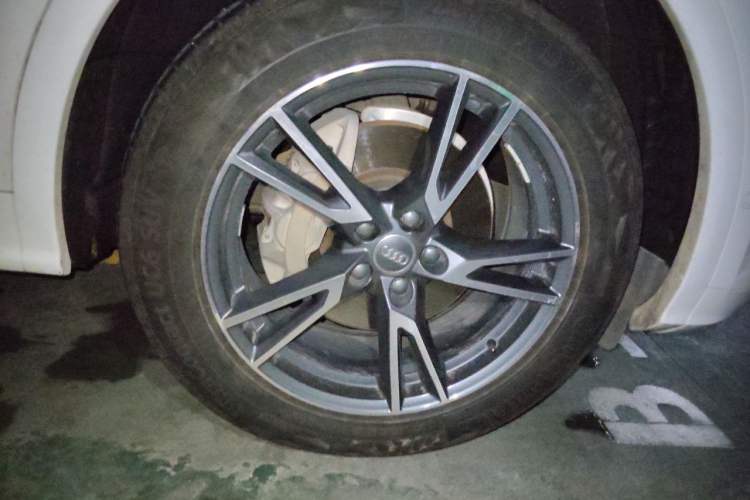 Used Audi Q5L 2020 45 TFSI Prestige Fashion Model Right Front Wheel Hub