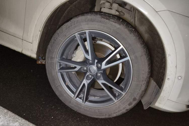 Used Audi Q5L 2020 45 TFSI Prestige Fashion Model Right Front Wheel Hub