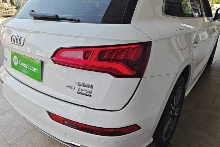 Used Audi Q5L 2020 Updated 40 TFSI Prestige Fashion Edition Right Rear Taillight