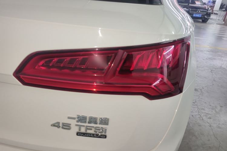 Used Audi Q5L 2020 Updated 40 TFSI Prestige Fashion Edition Right Rear Taillight