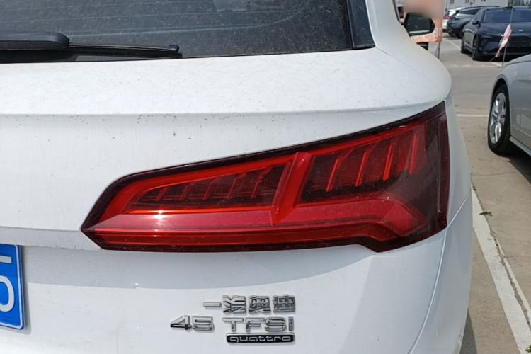 Used Audi Q5L 2020 45 TFSI Prestige Fashion Model Right Rear Taillight