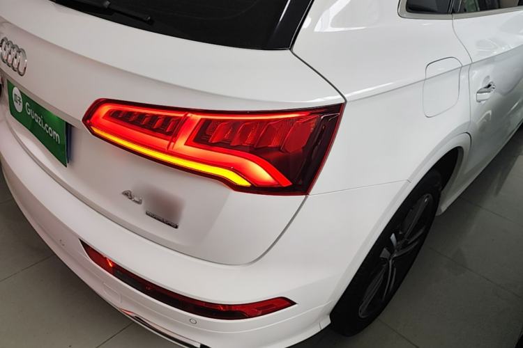Used Audi Q5L 2020 Updated 40 TFSI Prestige Fashion Edition Right Rear Taillight