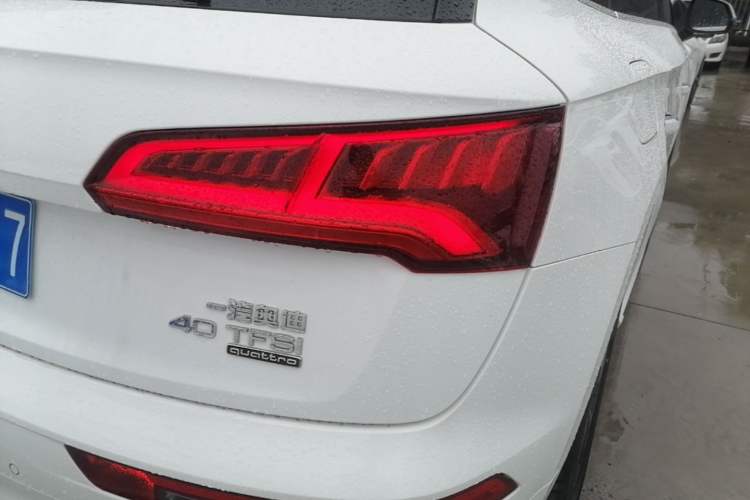 Used Audi Q5L 2020 Updated 40 TFSI Prestige Fashion Edition Right Rear Taillight
