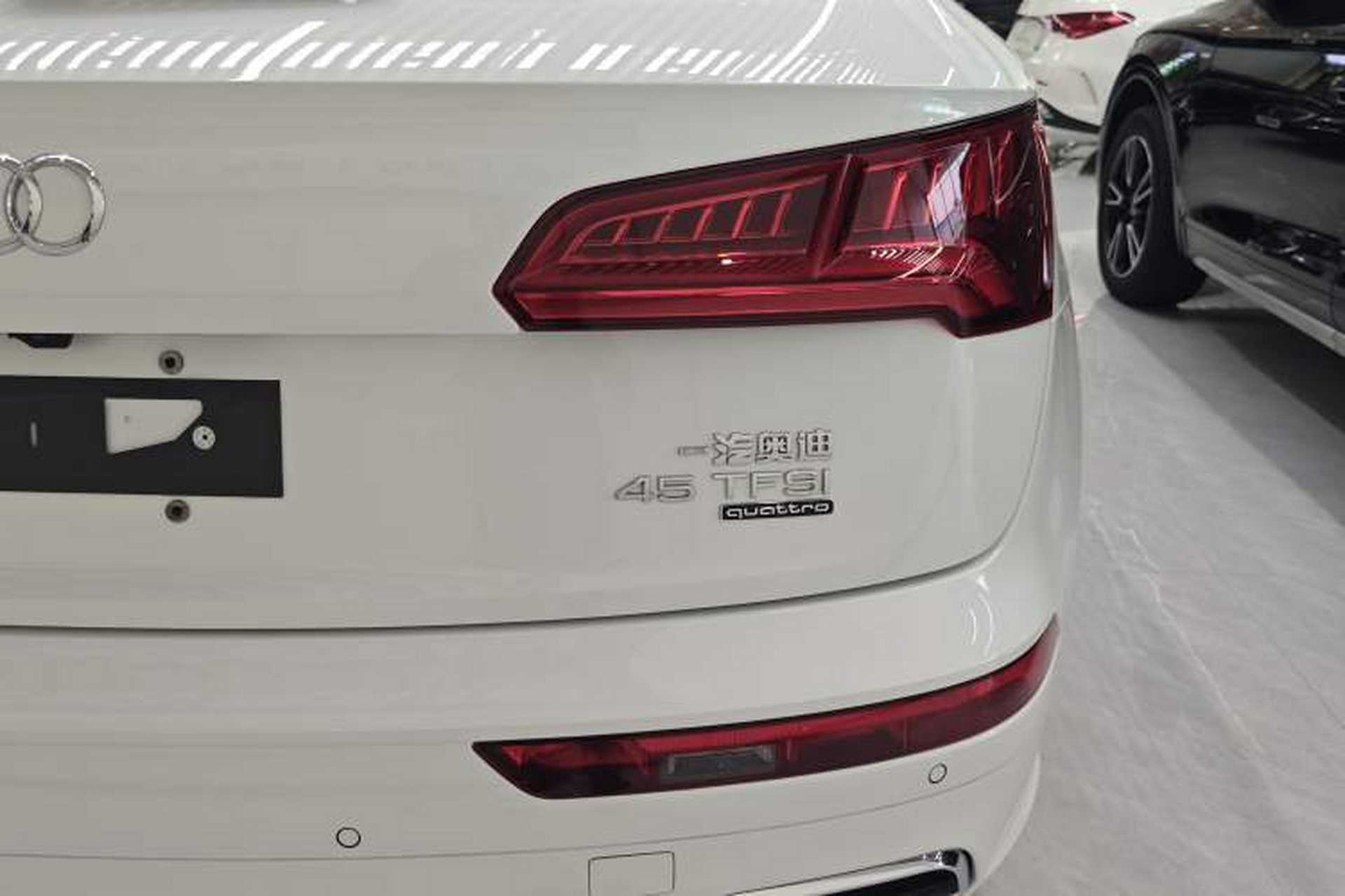 Used Audi Q5L 2020 Updated 40 TFSI Prestige Fashion Edition Right Rear Taillight