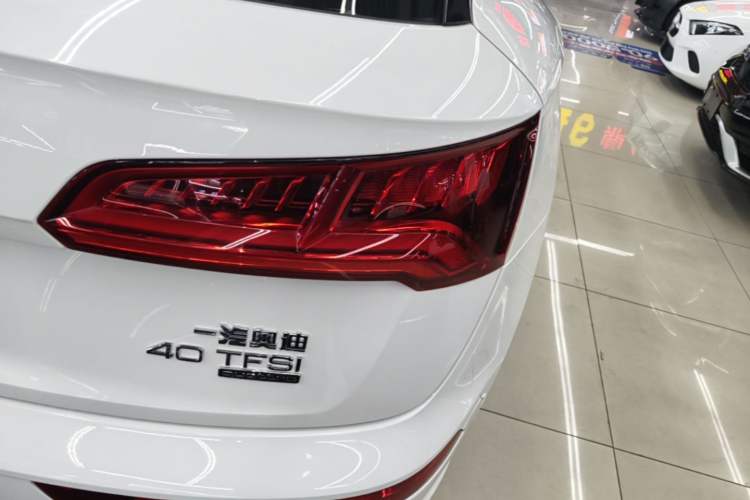 Used Audi Q5L 2020 Updated 40 TFSI Prestige Fashion Edition Right Rear Taillight