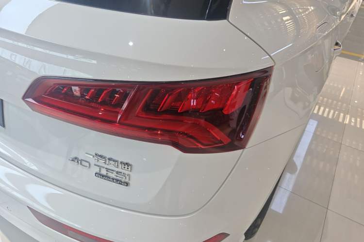 Used Audi Q5L 2020 40 TFSI Prestige Fashion Edition Right Rear Taillight