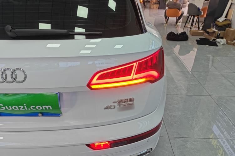 Used Audi Q5L 2020 Updated 40 TFSI Prestige Fashion Edition Right Rear Taillight