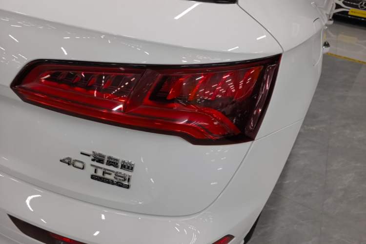 Used Audi Q5L 2020 Updated 40 TFSI Prestige Fashion Edition Right Rear Taillight