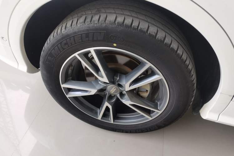 Used Audi Q5L 2020 45 TFSI Prestige Fashion Model Right Rear Wheel Hub