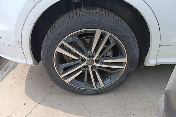 Used Audi Q5L 2020 45 TFSI Prestige Fashion Model Right Rear Wheel Hub