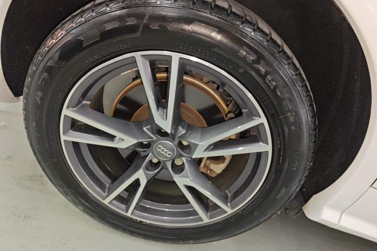 Used Audi Q5L 2020 45 TFSI Prestige Fashion Model Right Rear Wheel Hub