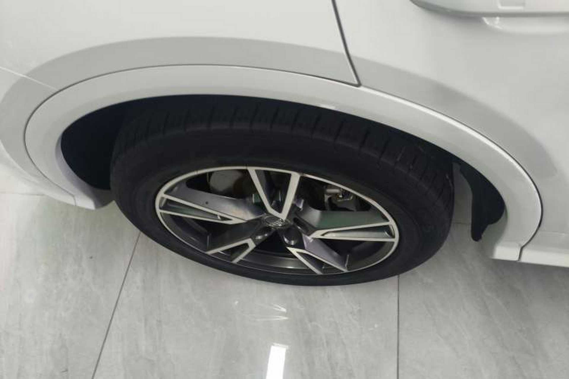 Used Audi Q5L 2020 Updated 40 TFSI Prestige Fashion Edition Right Rear Wheel Hub