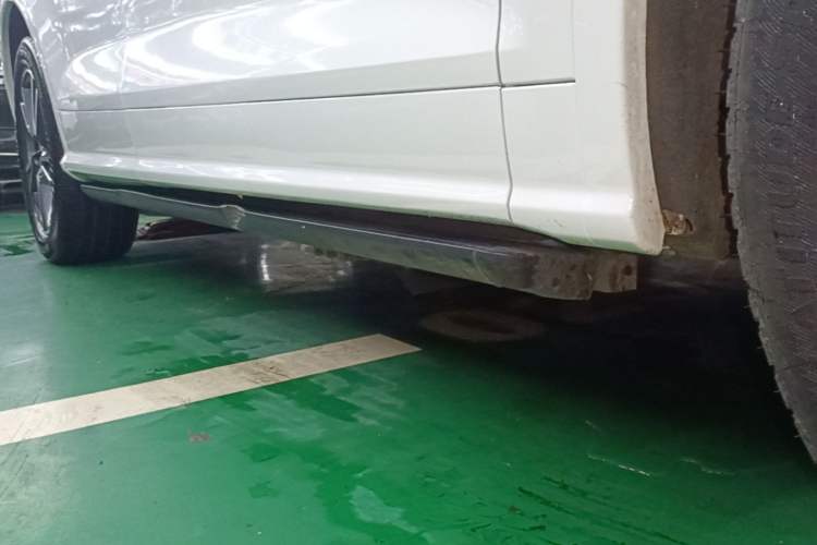 Used Audi Q5L 2020 Updated 40 TFSI Prestige Fashion Edition Right Side Sill