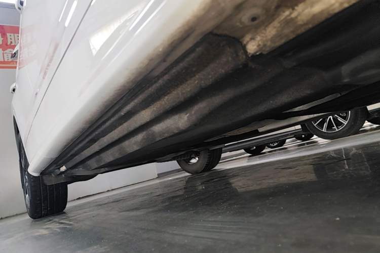 Used Audi Q5L 2020 40 TFSI Prestige Fashion Edition Right Side Sill