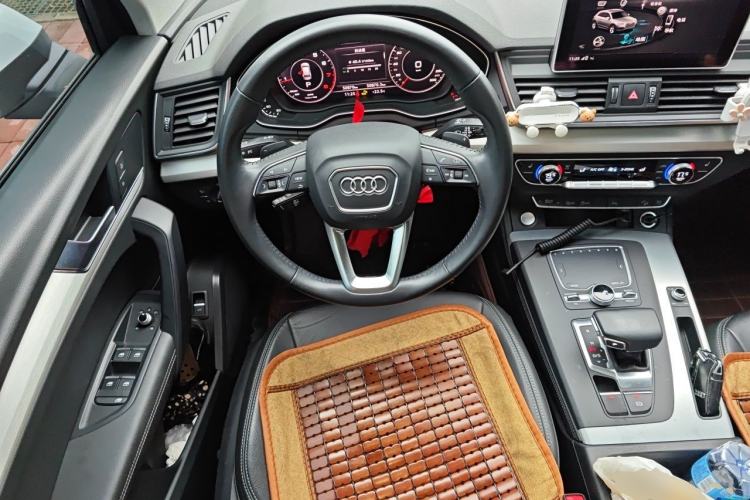 Used Audi Q5L 2020 40 TFSI Prestige Fashion Edition Steering Wheel