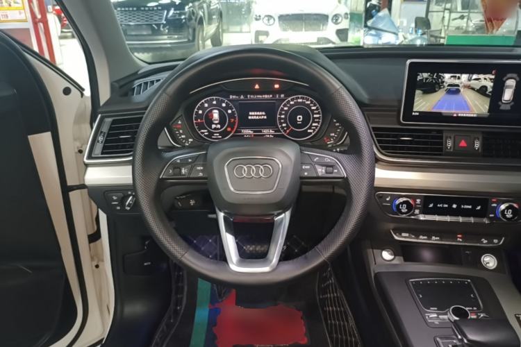 Used Audi Q5L 2020 Updated 40 TFSI Prestige Fashion Edition Steering Wheel