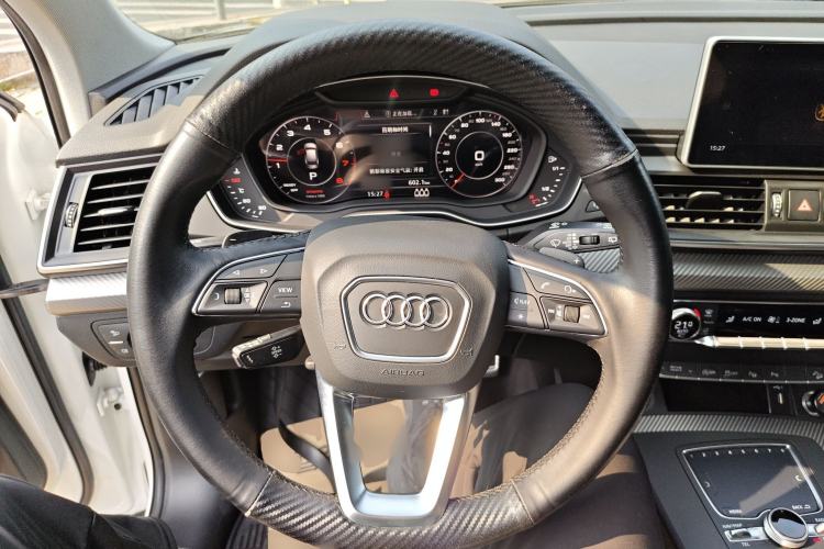 Used Audi Q5L 2020 45 TFSI Prestige Fashion Model Steering Wheel