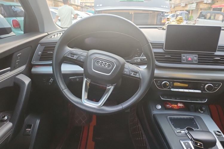 Used Audi Q5L 2020 Updated 40 TFSI Prestige Fashion Edition Steering Wheel
