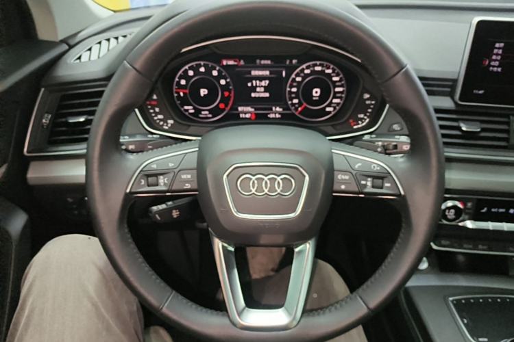 Used Audi Q5L 2020 Updated 40 TFSI Prestige Fashion Edition Steering Wheel