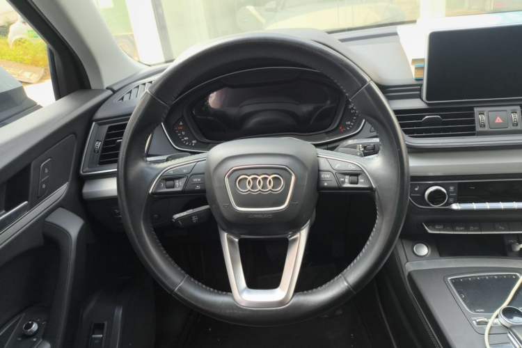 Used Audi Q5L 2020 40 TFSI Prestige Fashion Edition Steering Wheel