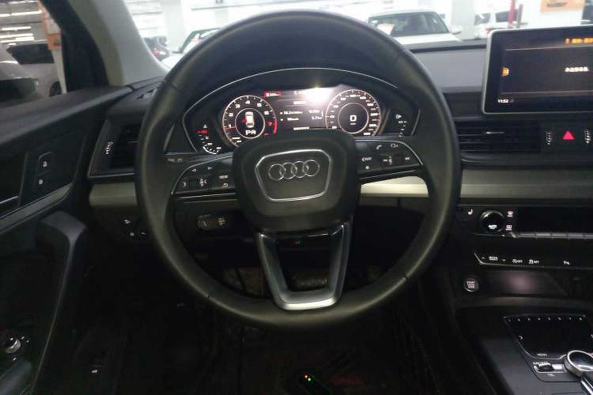 Used Audi Q5L 2020 Updated 40 TFSI Prestige Fashion Edition Steering Wheel