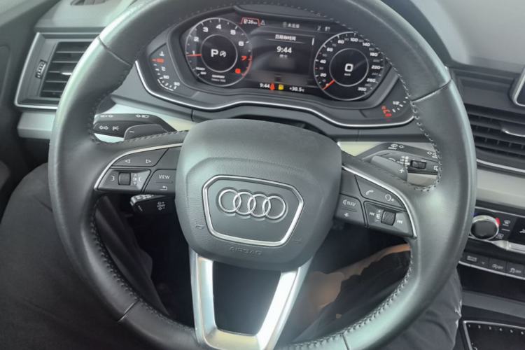 Used Audi Q5L 2020 Updated 40 TFSI Prestige Fashion Edition Steering Wheel
