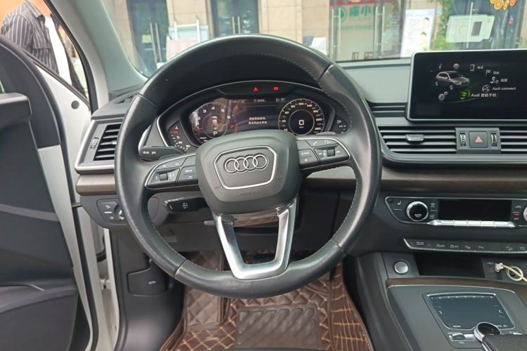 Used Audi Q5L 2020 45 TFSI Prestige Fashion Model Steering Wheel